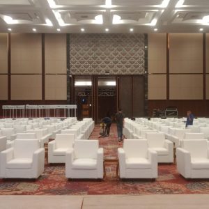 SOFA SINGLE VIP PUTIH